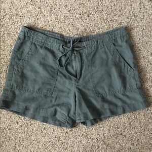 Green gap shorts